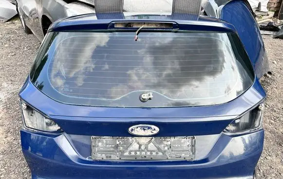 Ford Focus Tailgate/trunk/boot lid
