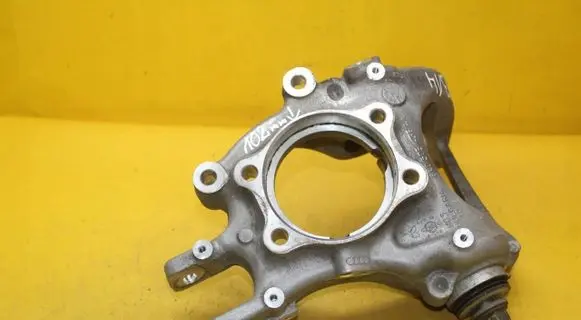 Audi A6 C7 Stub axle 