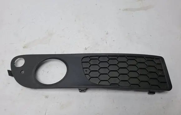 Volvo S80 Front fog light trim/grill 30655930 30744115