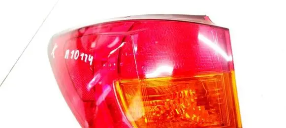 Lexus IS 220D-250-350 Rear/tail lights
