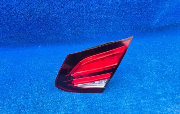 Mercedes-Benz C W205 Tailgate rear/tail lights A2059063805