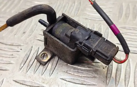 Mercedes-Benz CL C140 Turbo solenoid valve 0015408697