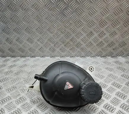Mercedes-Benz C W205 Coolant expansion tank/reservoir A2055000049
