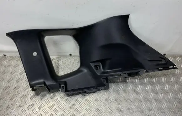 Mitsubishi Outlander IV (D)pillar trim (top) 7230B078ZZ 7230B076ZZ