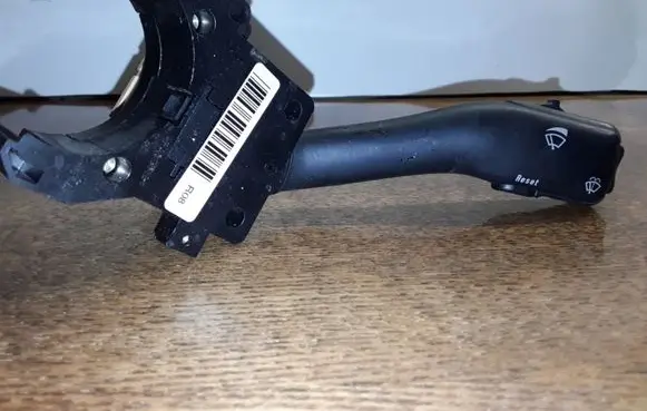 Volkswagen PASSAT B5 Wiper control stalk 4B0953503G CZK0301202022