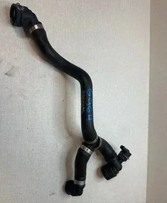 Mercedes-Benz C W205 Engine coolant pipe/hose A2065017200 DBL625416