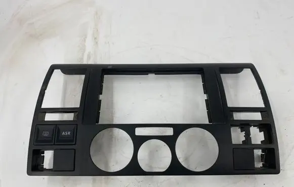 Volkswagen Transporter - Caravelle T5 Radio/GPS head unit trim 7H0857237