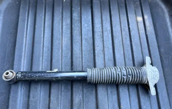 KIA Sportage Rear shock absorber/damper 55300F1520
