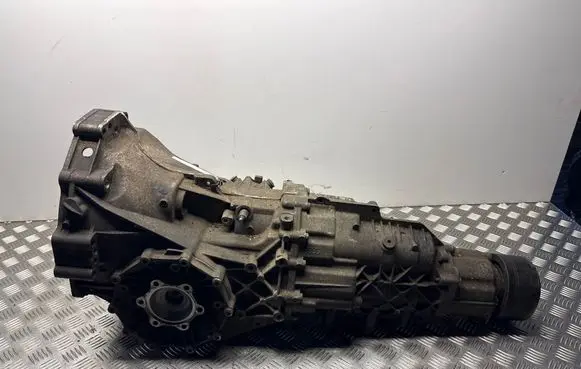 Audi A4 S4 B6 8E 8H Manual 5 speed gearbox 4660000613 0A3300040C