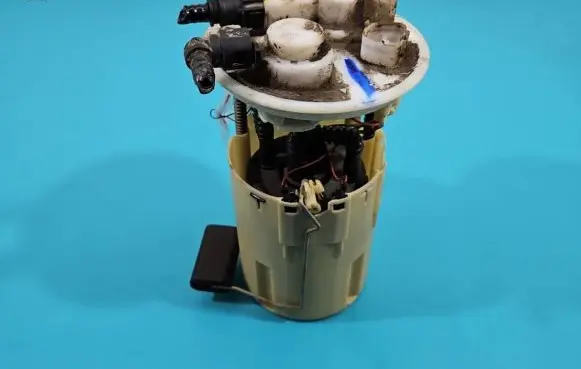 Toyota Corolla E120 E130 In-tank fuel pump 0580313085 IMPRK1360274