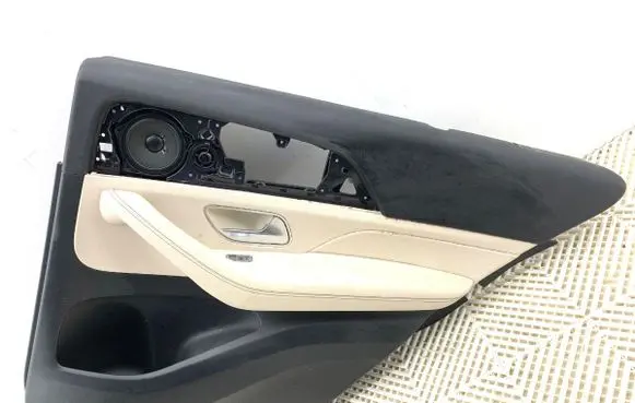 Mercedes-Benz GLE W167 Coupe rear side trim panel 