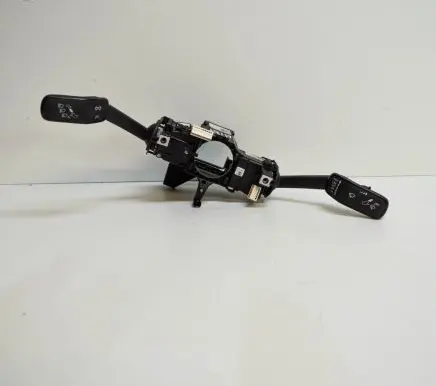 Volkswagen PASSAT B8 Indicator stalk 5Q0953502 5Q0953521AF