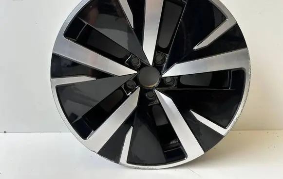 Volkswagen PASSAT B9 R18 alloy rim 3J0601025D