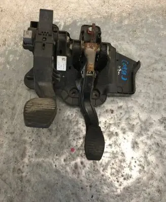 Opel Corsa D Pedal assembly 55703354BILI 55703354