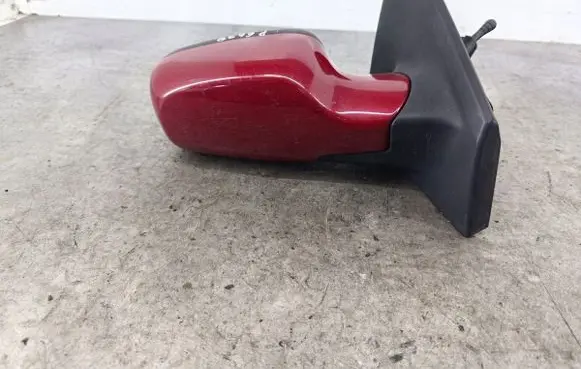 Renault Clio III Front door electric wing mirror 