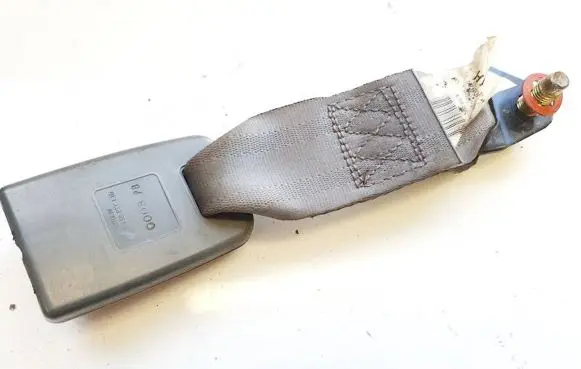 Rear seatbelt buckle