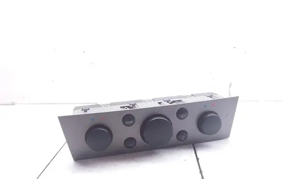 Opel Vectra C Climate control unit 13138196 13128712