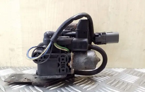 Subaru Legacy Other devices 87052AC030
