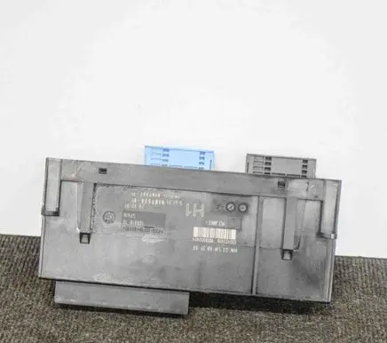 BMW 3 E90 E91 Central body control module 9187536 9187535