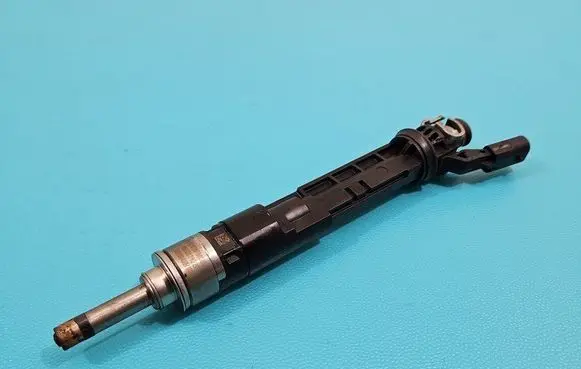 Fuel injector