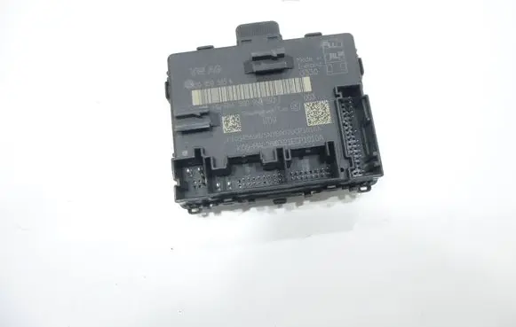 Volkswagen PASSAT B8 Door control unit/module 5Q0959593K 5Q0959593F 260321ECP1010A