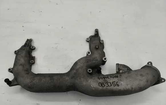 Volkswagen Phaeton Intake manifold 059145762K