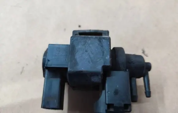 Audi Q7 4L Turbo solenoid valve 059906629A