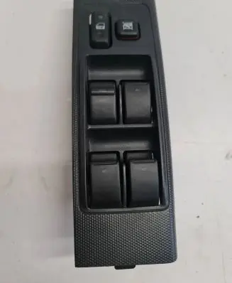 Toyota Corolla Verso AR10 Electric window control switch 848200F030 37073C104CC