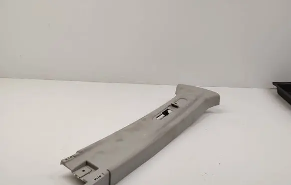 Mercedes-Benz Citan W415 (B) pillar trim (top) 8200419450 8200640170 8200656650