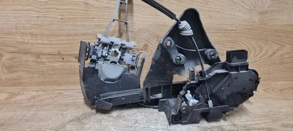 Volvo V50 Front door lock 30699441