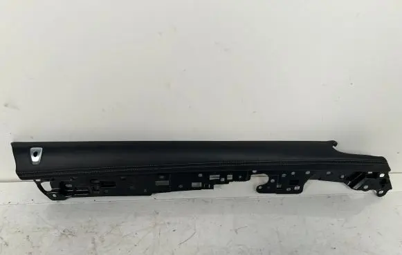 BMW 7 G11 G12 Front door card panel trim 105851304C