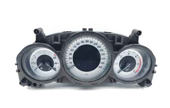 Mercedes-Benz C W204 Speedometer (instrument cluster) A2049004408 A2C33221900