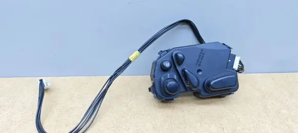 Mercedes-Benz CLK A209 C209 Seat control switch 2098202510