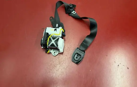 BMW X3 G01 Front seatbelt 7469946 S2746994608