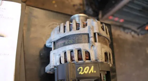 Chevrolet Captiva Generator/alternator 6578