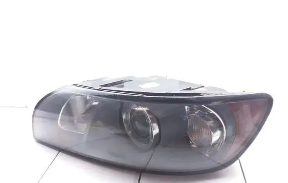 Volvo V50 Headlight/headlamp 30698885 0301198203