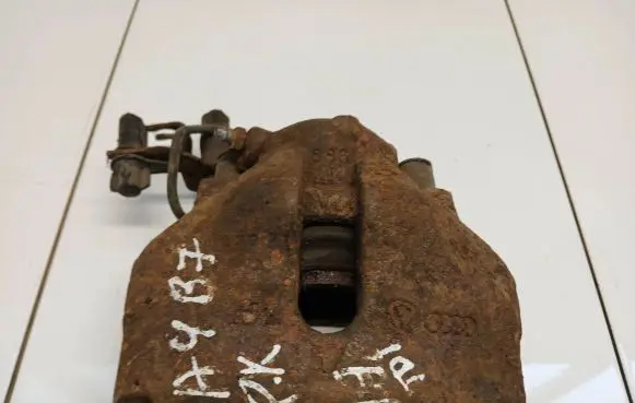 Audi A4 S4 B7 8E 8H Front brake caliper