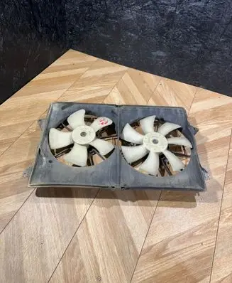 Electric radiator cooling fan