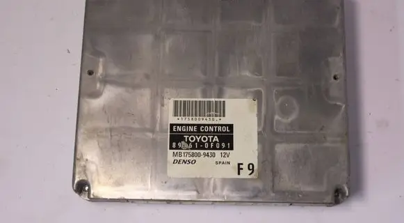 Toyota Corolla Verso E121 Engine control unit/module 896610F091 1758009431