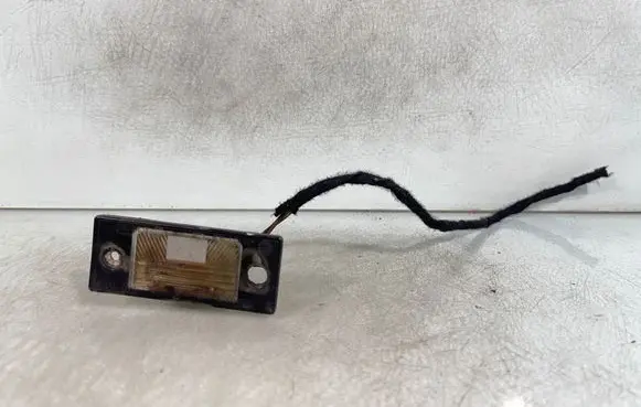 Volkswagen Touareg I Number plate light 1j5943021d