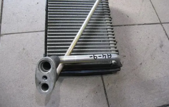 Volkswagen PASSAT B5 Air conditioning (A/C) radiator (interior) 