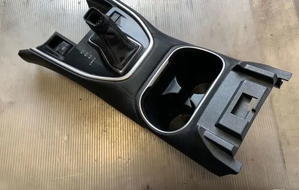 Subaru Outback (BT) Gear shifter surround trim plastic S22008230