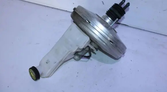 Mercedes-Benz CLA C117 X117 W117 Brake booster