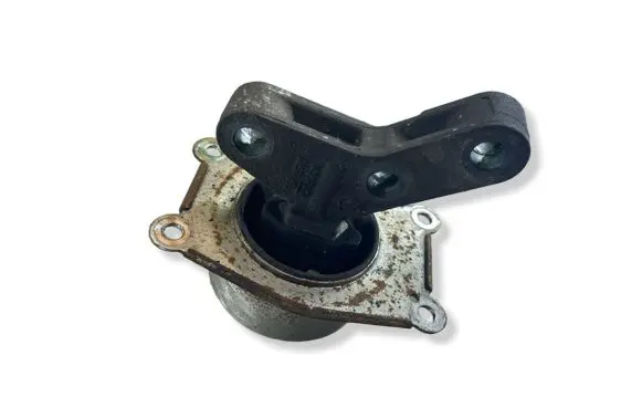 Opel Astra H Engine mount bracket 13125631