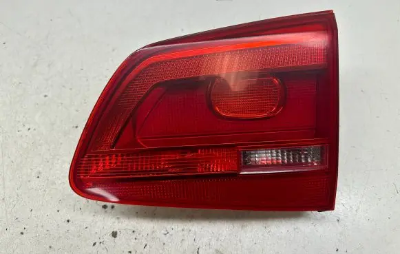 Volkswagen Touran II Tailgate rear/tail lights 176452 176443