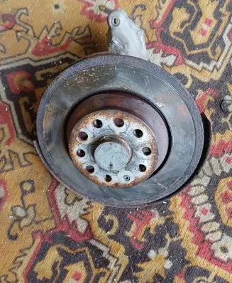 Volkswagen PASSAT B8 Rear wheel hub spindle/knuckle 