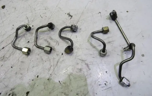 Skoda Superb B6 (3T) Fuel line pipe GMAUTO4574097