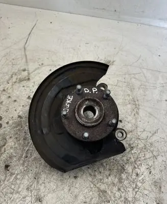 Nissan Juke I F15 Front wheel hub