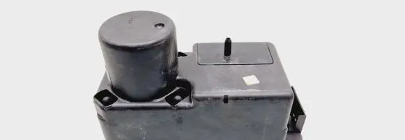 Volkswagen Golf III Central locking vacuum pump 357962257