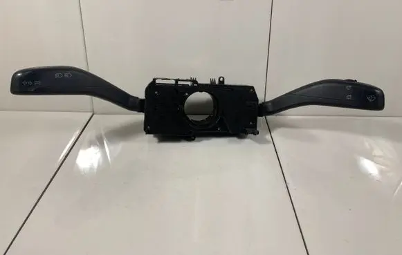 Volkswagen Polo IV 9N3 Wiper turn signal indicator stalk/switch 6Q0953503AD